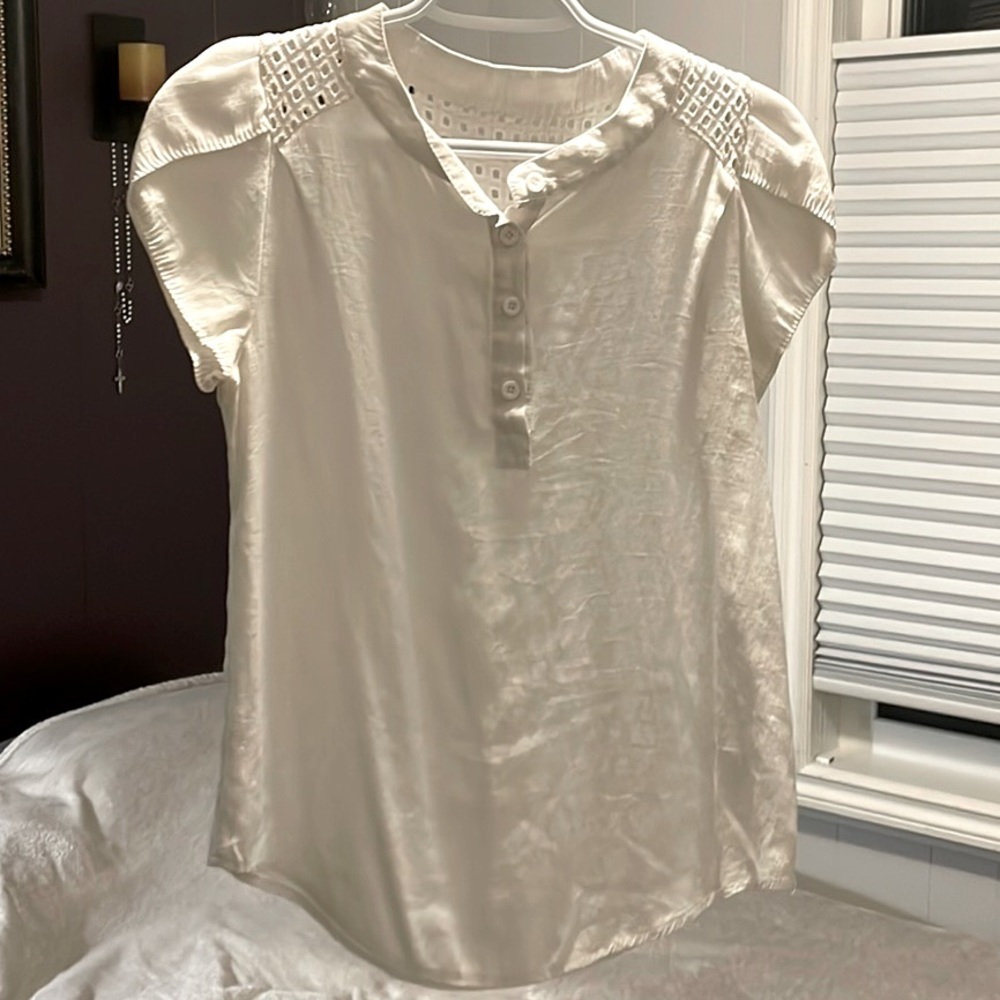 Cap sleeve top